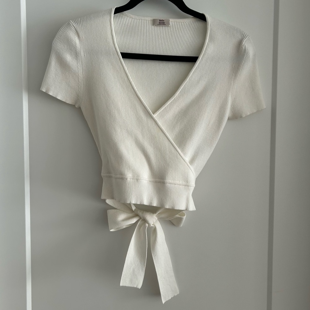 ❌SOLD❌LITTLE MOON WHITE PRUNELLA KNIT TOP - Picture 1 of 8